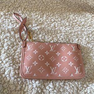Louis Vuitton carryall PM bicolor POUCH ONLY
